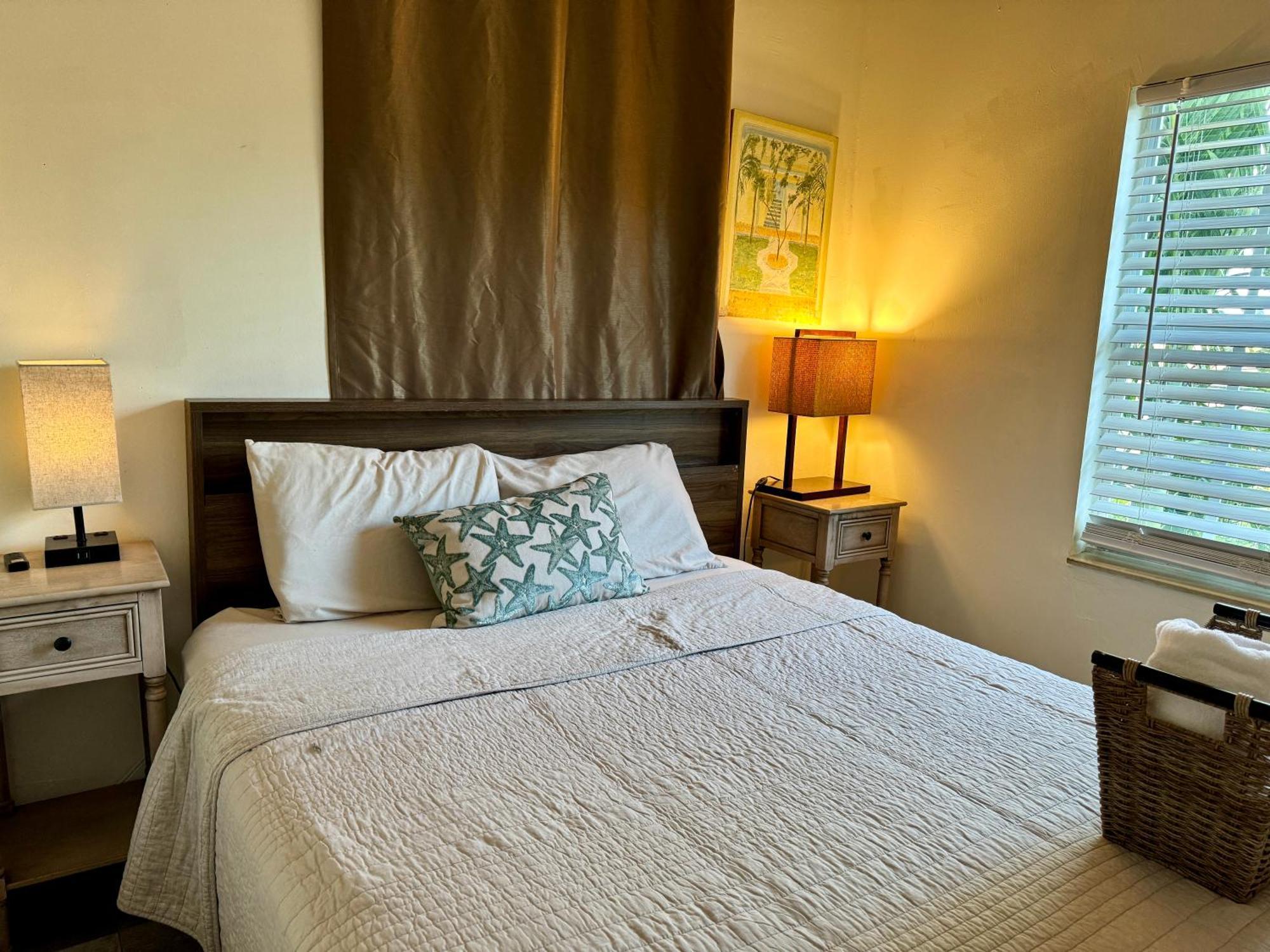 Private Rooms At Miami Centrally Located With Free Parking Esterno foto